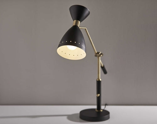 Auralis Adjustable Desk Lamp