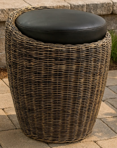 Palmera Wicker Accent Ottoman