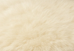 Round Off-White Sheepskin Rug