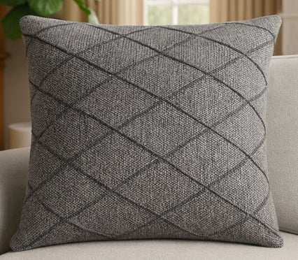 Knitted Cotton Diamond Pattern Throw Pillow