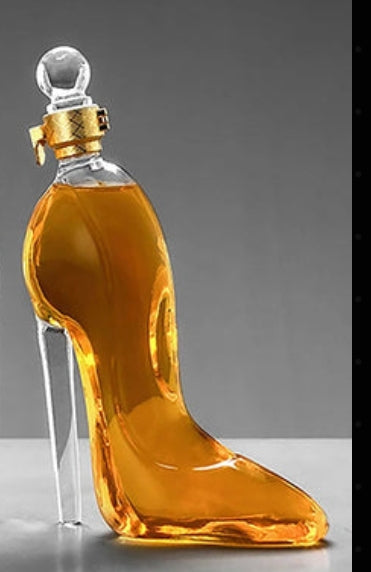 High-Heel Shoe Crystal Glass Decanter – 375ml or 700ml Capacity