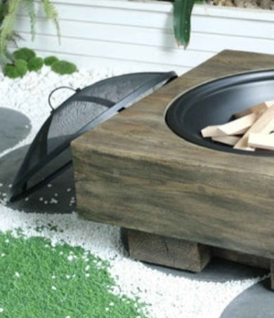 Wood-Grain Composite Fire Pit with Spark Screen – Outdoor Wood-Burning Design