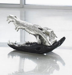 Gold Leaf & Glossy Black Crocodile Skull Sculpture – Modern Luxe Décor